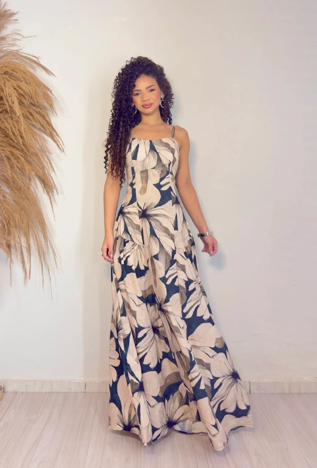 Women's Long Dress Cloe Leaf Background Gray