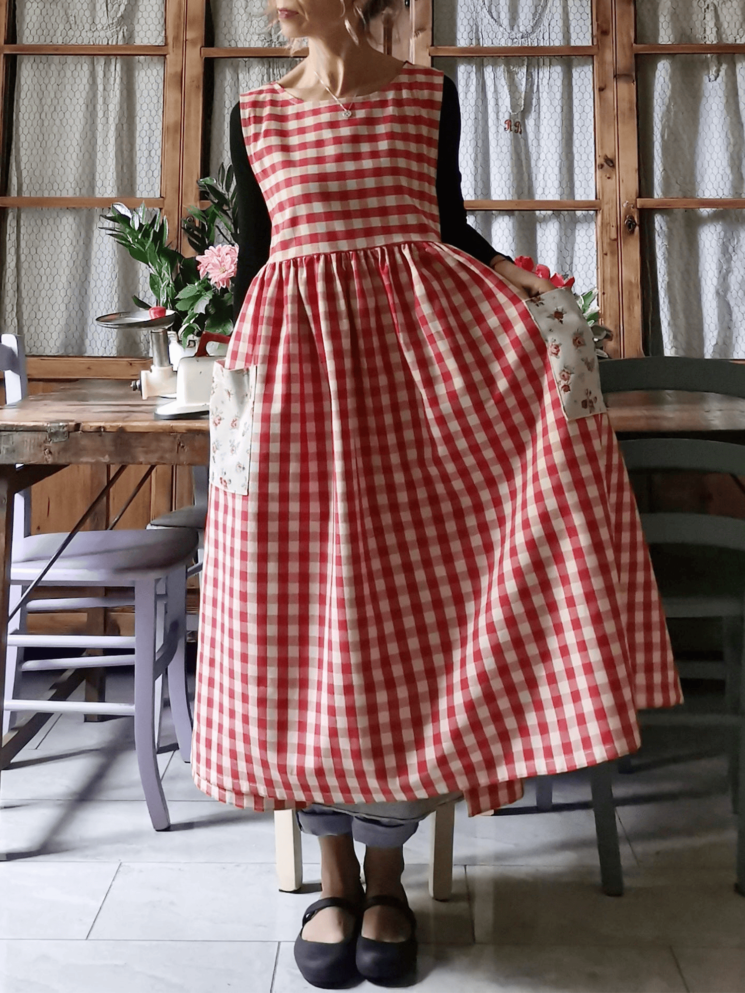 Vintage Red & White Plaid Long Apron & Dress (2-in-1) with Floral Pockets