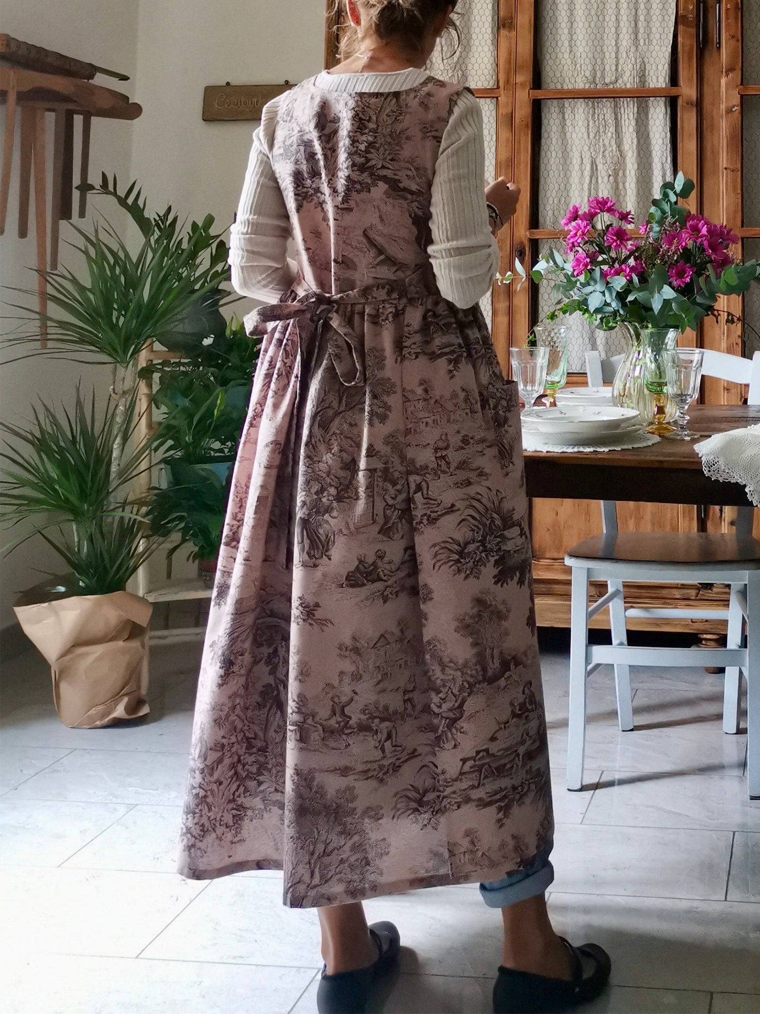 Vintage Pink Base Pastoral Landscape Print Long Apron & Dress (2-in-1)