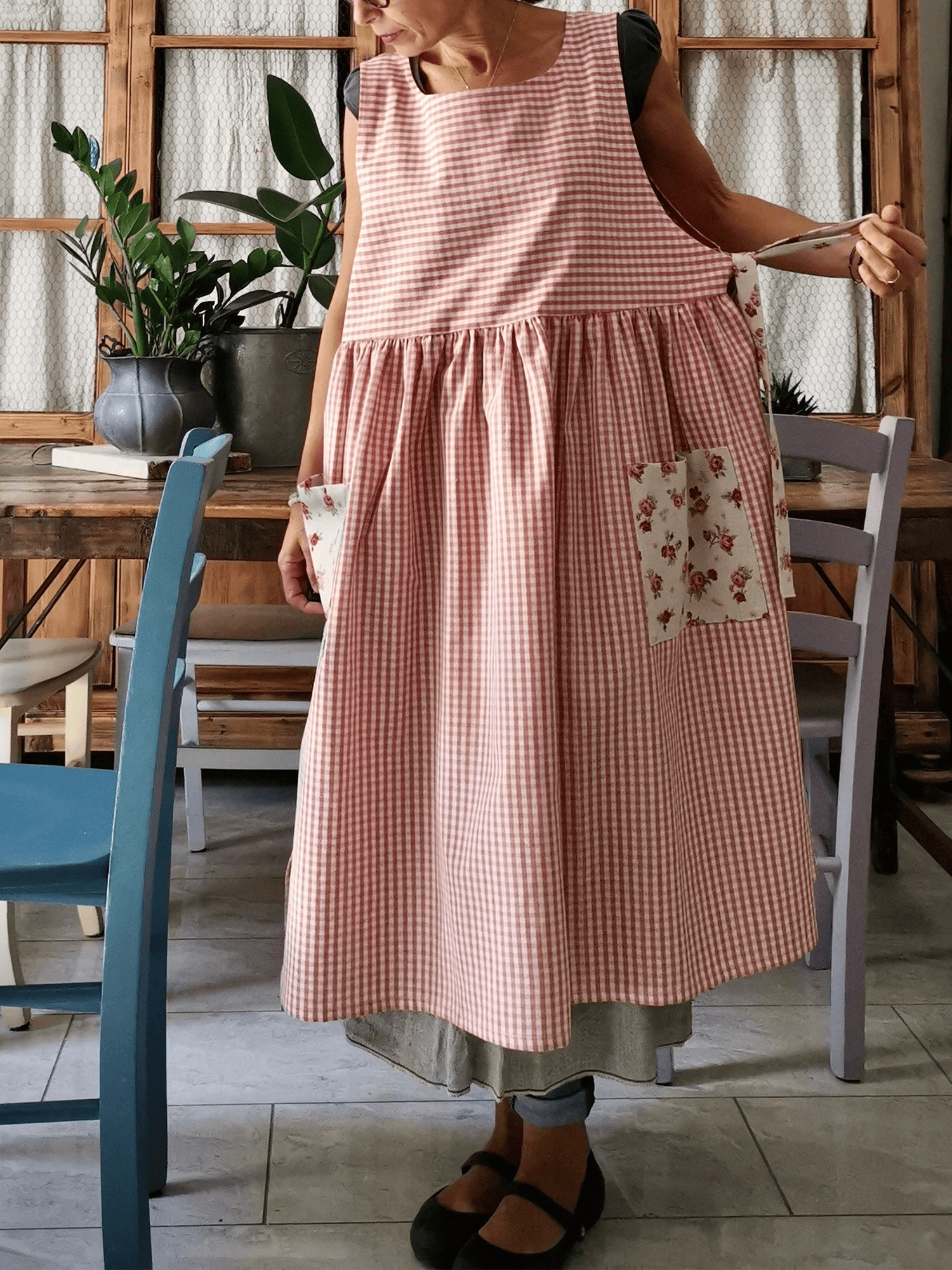 Vintage Pink & White Plaid Long Apron & Dress (2-in-1) with Floral Pockets