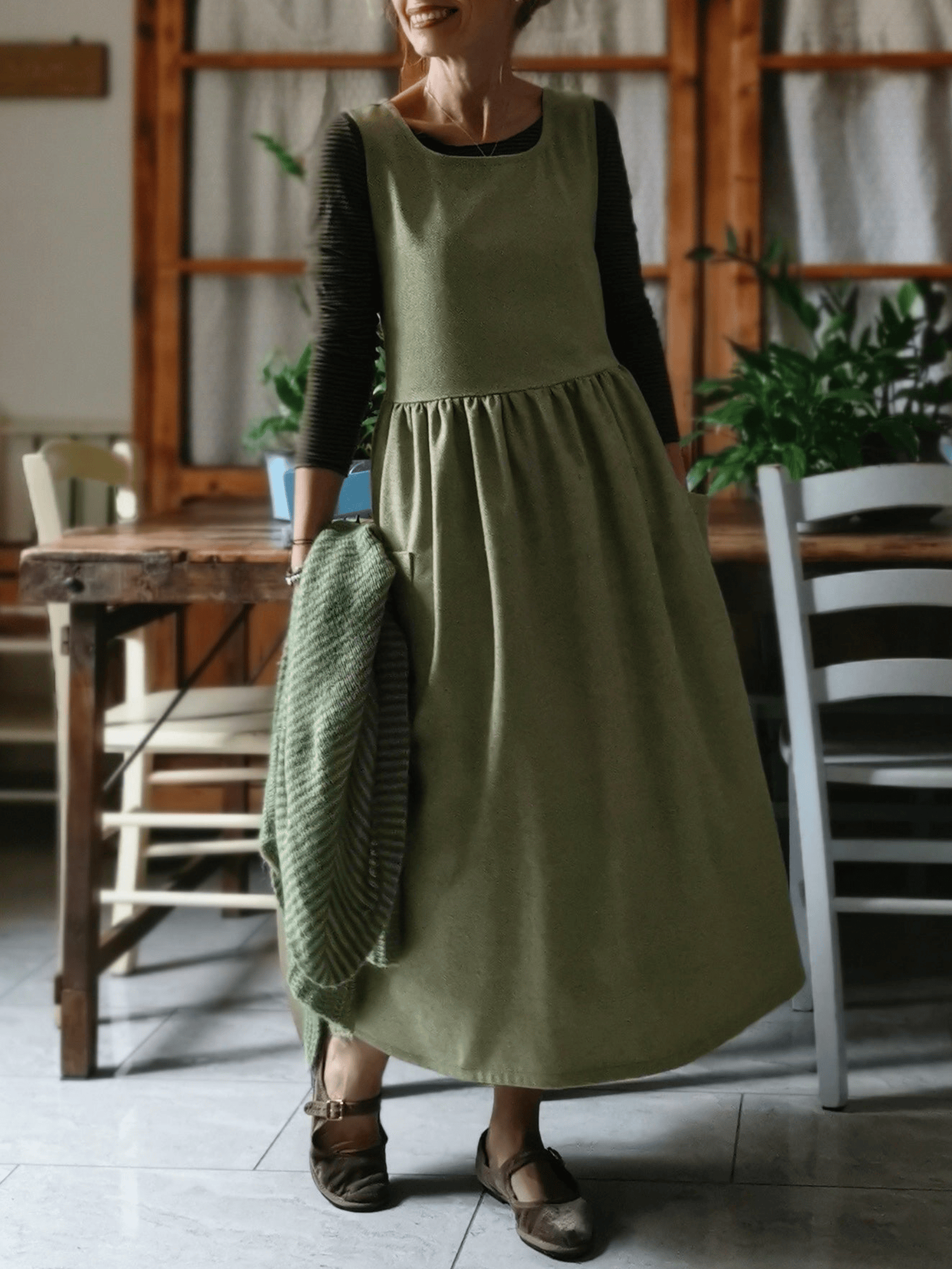 Vintage Olive Green Solid Long Apron & Dress (2-in-1)